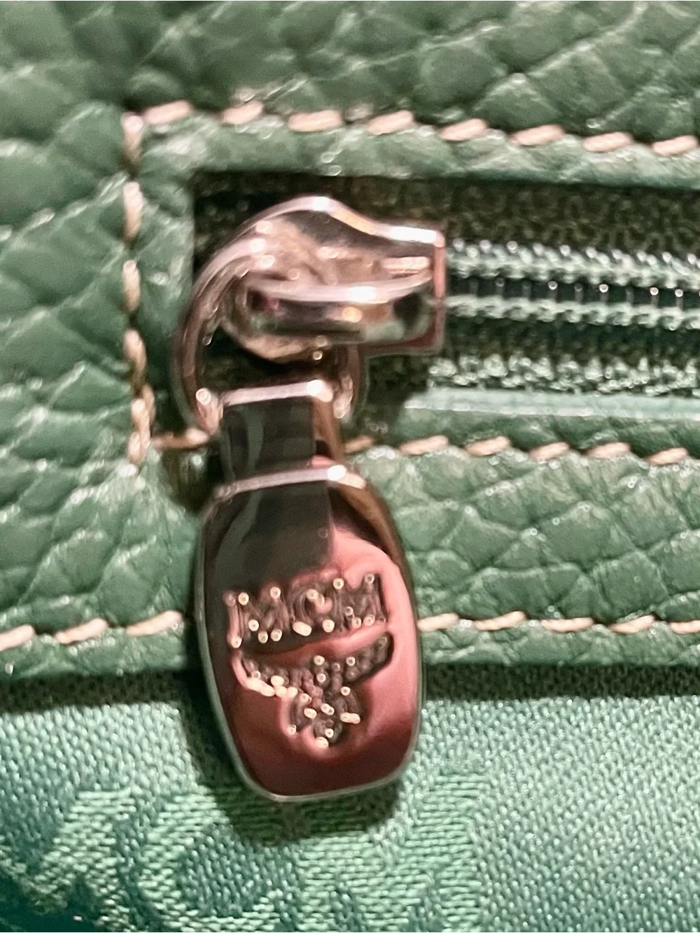 MCM Green Pebbled Leather Shoulder Bag ⭐️Vintage/Rare⭐️